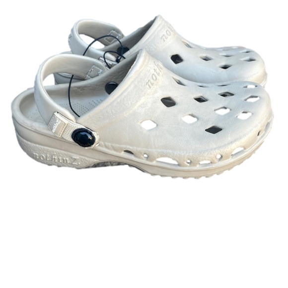NothinZ Shoes - NOTHINZ Eva Diamond Breeze Clogs Women’s Beige Size 5